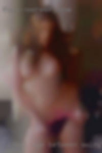 Ideal age between swingers 25 and 50 near Cuero.