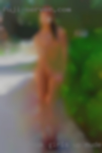 Let's hook girls up nude for some fun!